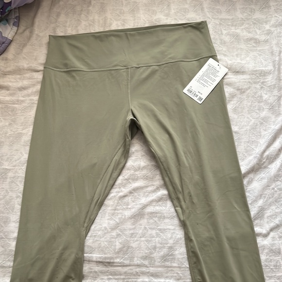 Lululemon align high-rise, pant 25 inch size 20 - Picture 2 of 2